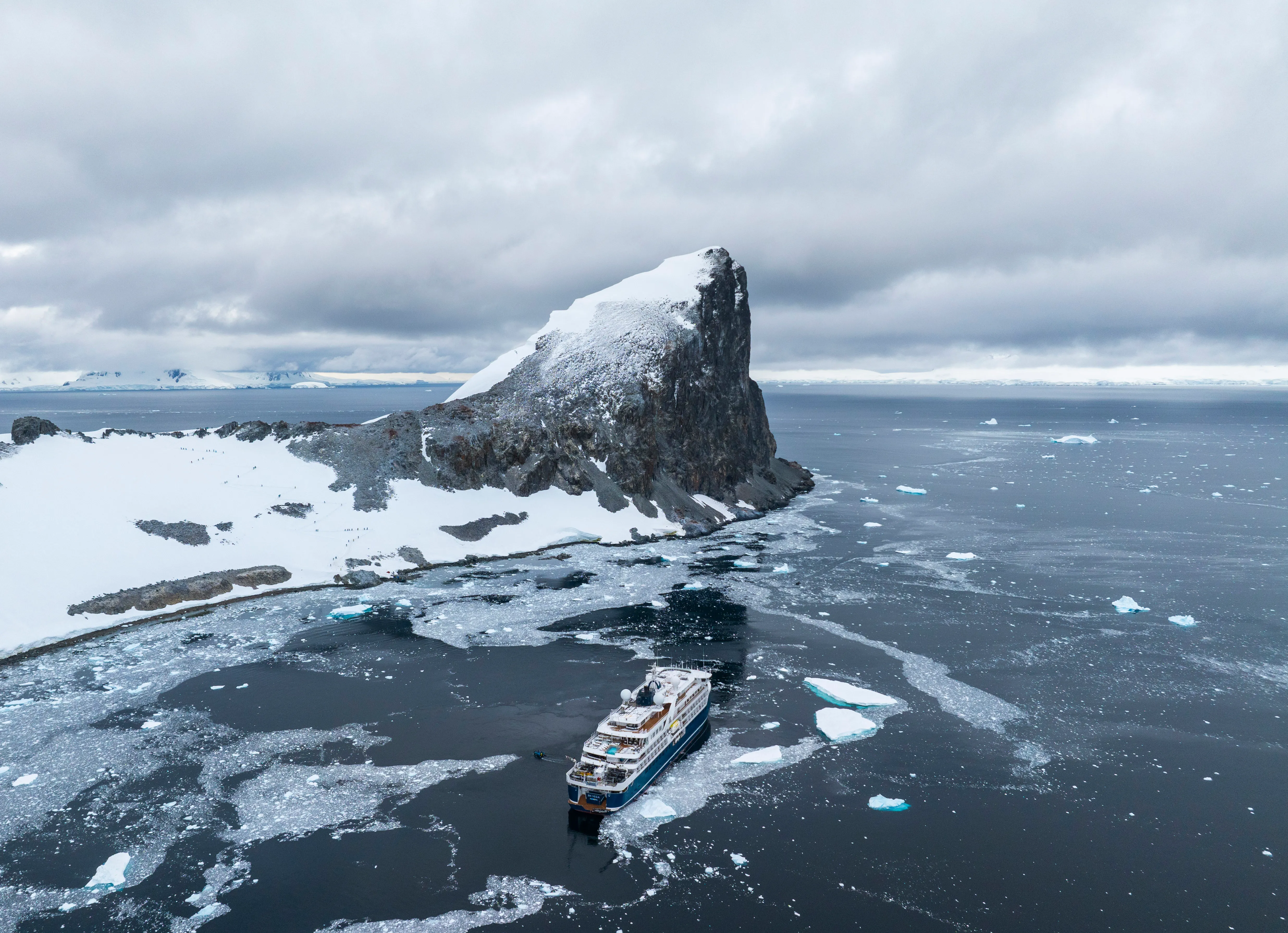 Antarctic Wonders: roundtrip cruise from Ushuaia